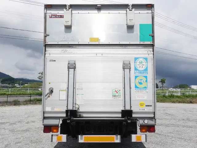 いすゞ フォワード LKG-FTR90T2(2WD)の写真6