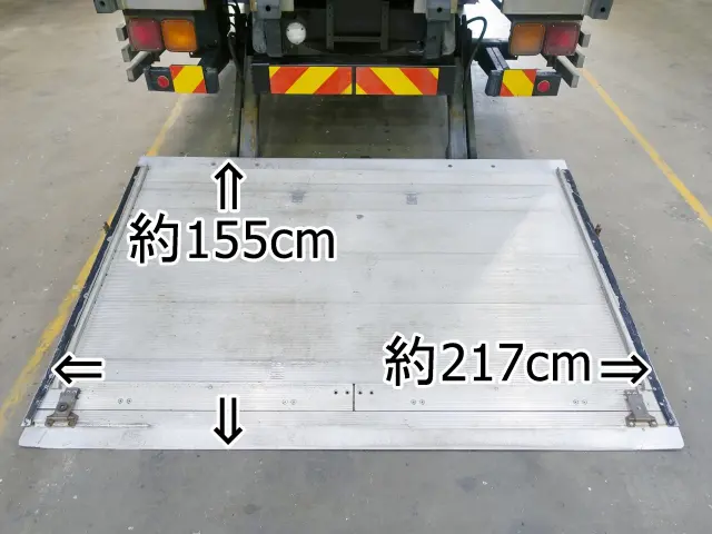 いすゞ フォワード QKG-FTR34T2(2WD)の写真4