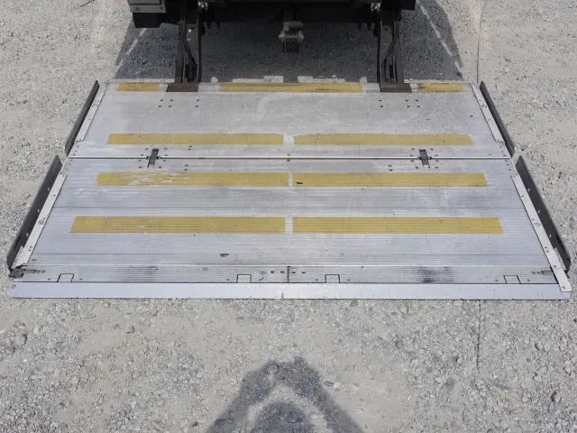 三菱 ファイター TKG-FK61F(2WD)の写真11