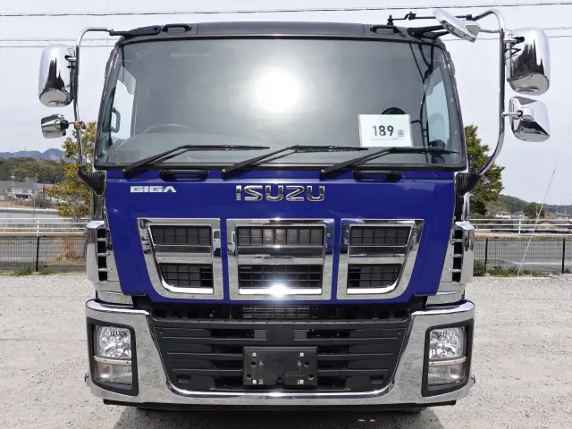 いすゞ ギガ QKG-CXZ77AT(6x4)の写真3