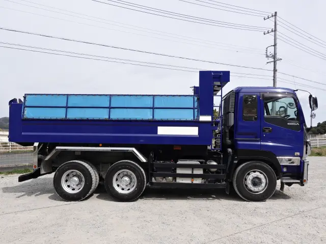 いすゞ ギガ QKG-CXZ77AT(6x4)の写真8