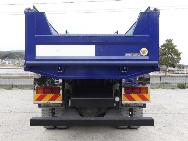 いすゞ ギガ QKG-CXZ77AT(6x4)の写真10