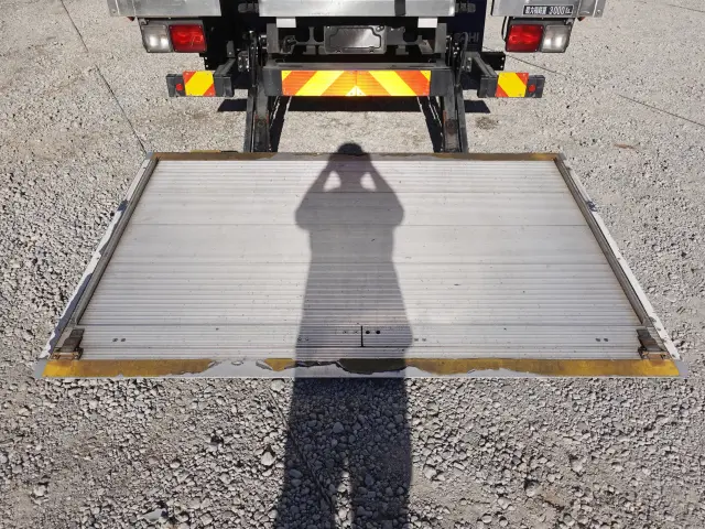 日野 レンジャー 2KG-FC2ABA(2WD)の写真16