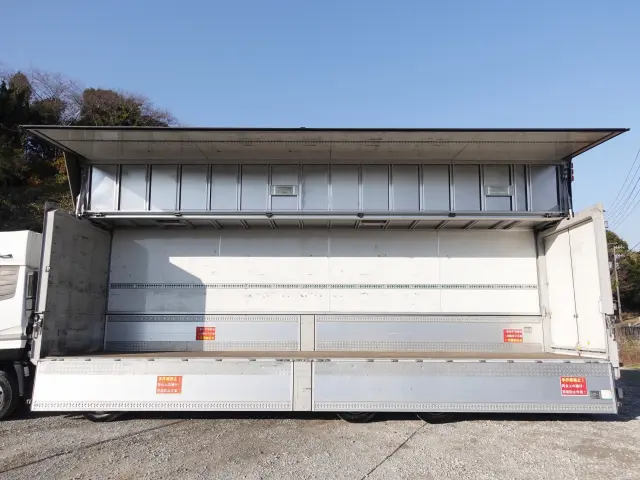 ＵＤ クオン QKG-CG5ZA(8x4)の写真14