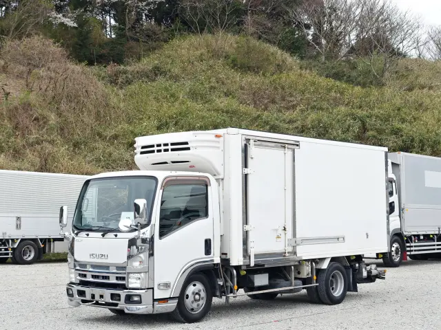 いすゞ エルフ TKG-NMR85AN(2WD)の写真23