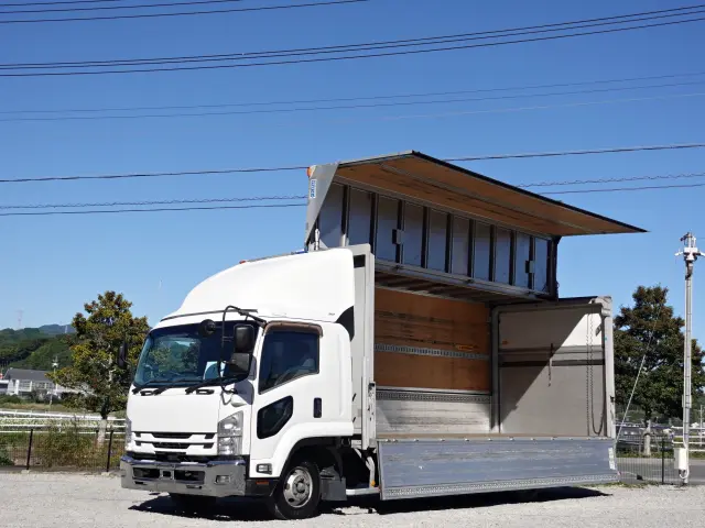 いすゞ フォワード TKG-FRR90T2(2WD)の写真21