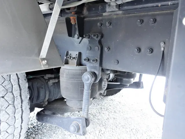 ＵＤ クオン 2PG-CG5CA(8x4)の写真22