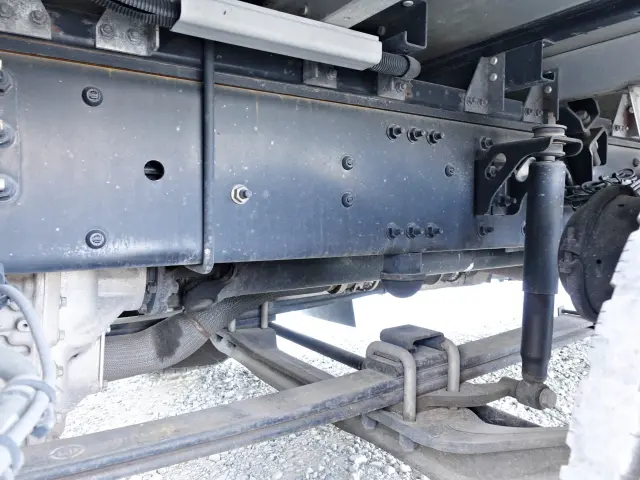 ＵＤ クオン 2PG-CG5CA(8x4)の写真28