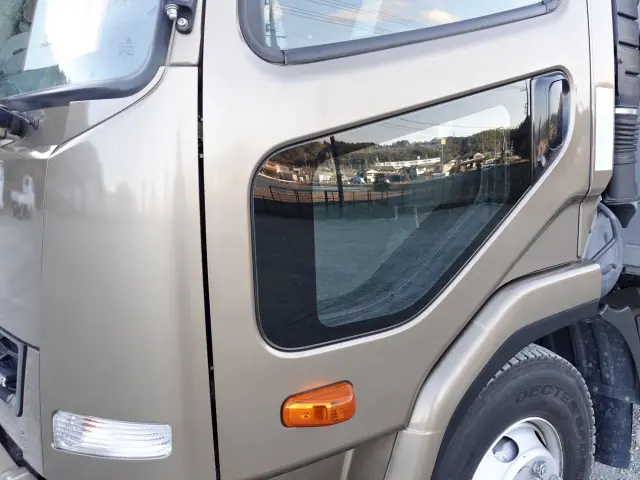 三菱 ファイター TKG-FK71F(2WD)の写真5