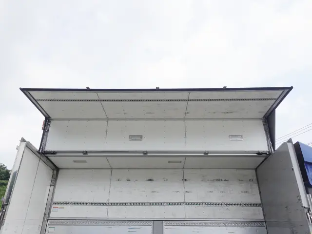 三菱 ファイター QKG-FK65FZ(2WD)の写真11