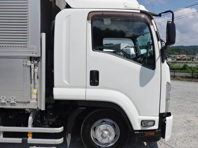 いすゞ フォワード 2RG-FRR90S2(2WD)の写真4