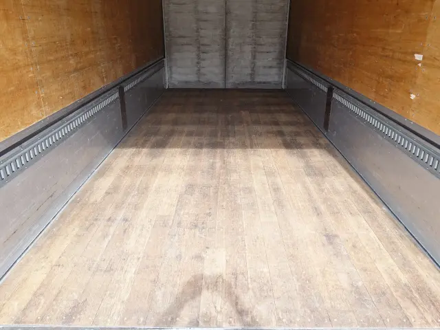 日野 レンジャー TKG-FC9JJAA(2WD)の写真5