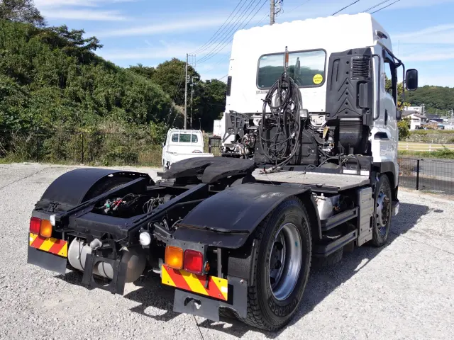 いすゞ ギガ QKG-EXD52BD(2WD)の写真6