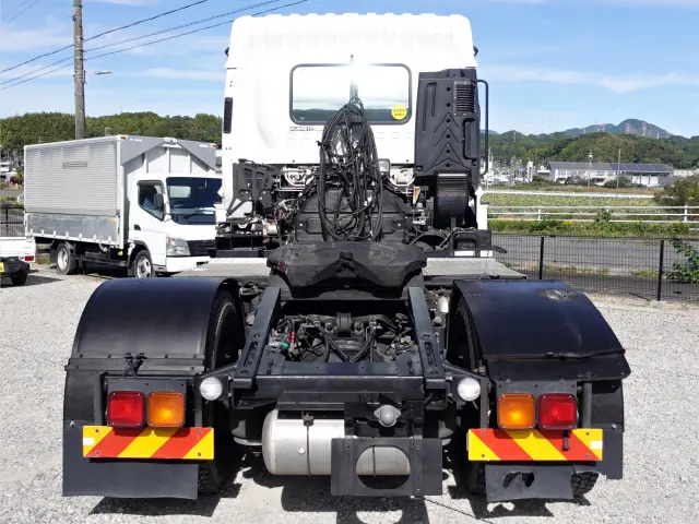 いすゞ ギガ QKG-EXD52BD(2WD)の写真7