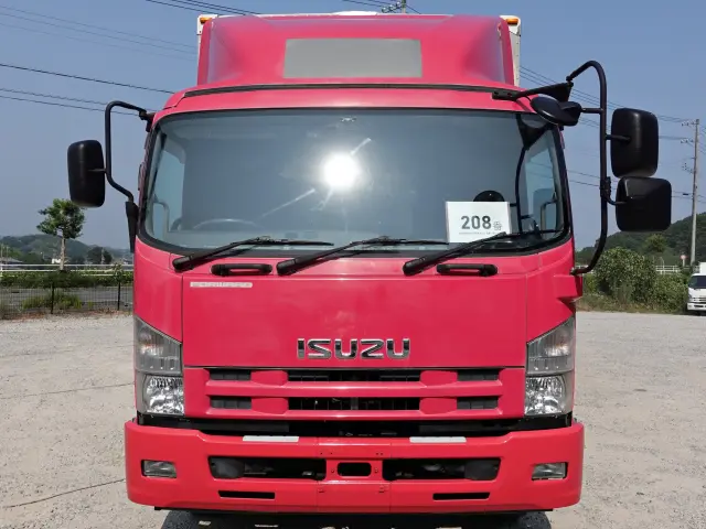 いすゞ フォワード LKG-FTR90T2(2WD)の写真3