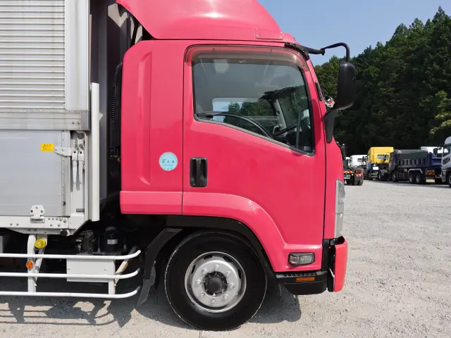 いすゞ フォワード LKG-FTR90T2(2WD)の写真4