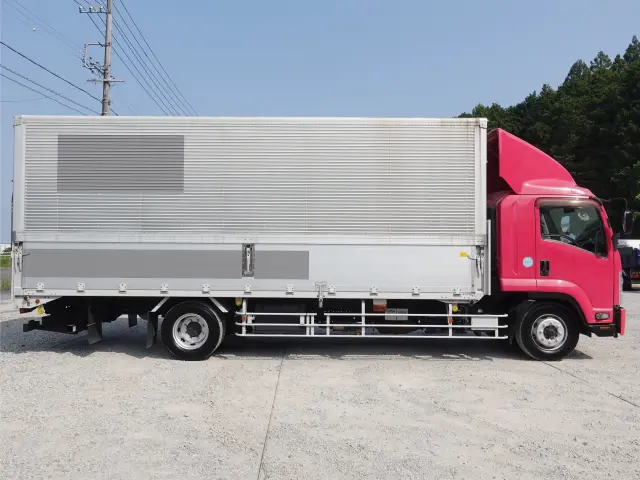 いすゞ フォワード LKG-FTR90T2(2WD)の写真5