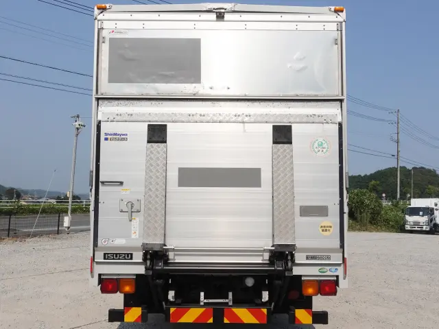 いすゞ フォワード LKG-FTR90T2(2WD)の写真7