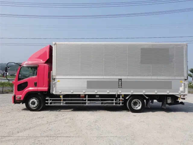 いすゞ フォワード LKG-FTR90T2(2WD)の写真9