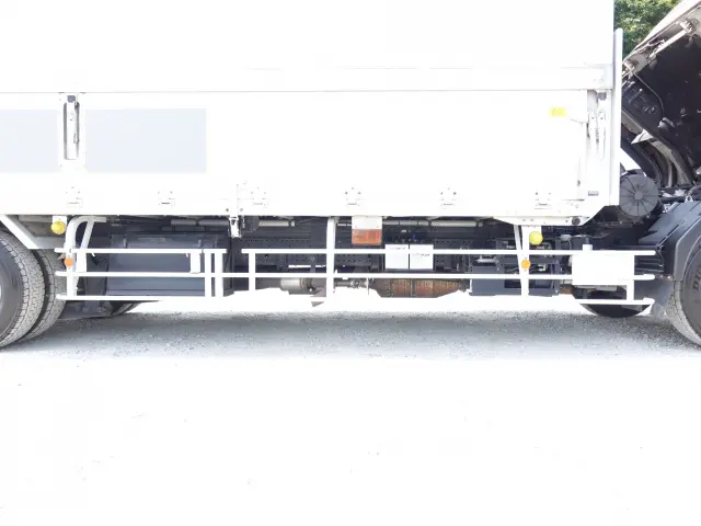 いすゞ フォワード LKG-FTR90T2(2WD)の写真17
