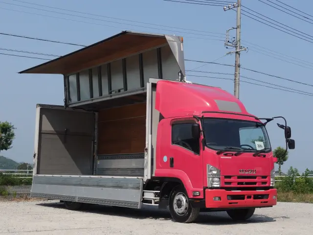 いすゞ フォワード LKG-FTR90T2(2WD)の写真24