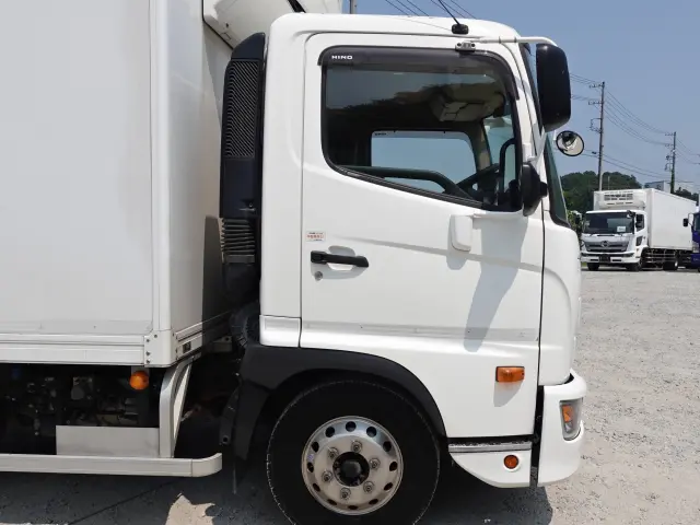 日野 レンジャー 2KG-FC2ABA(2WD)の写真4