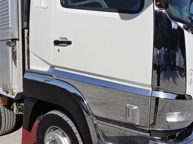 三菱 スーパーグレート QPG-FS64VZ(8x4)の写真6