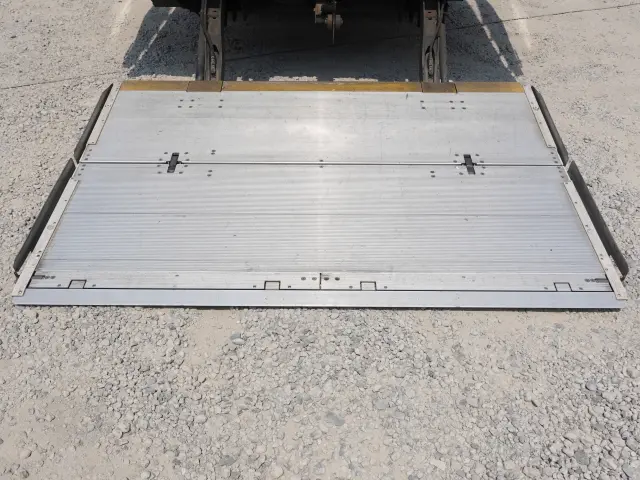 日野 レンジャー 2KG-FC2ABA(2WD)の写真11