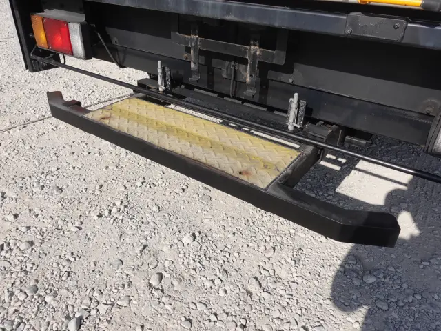 いすゞ エルフ TPG-NPR85AN(2WD)の写真19