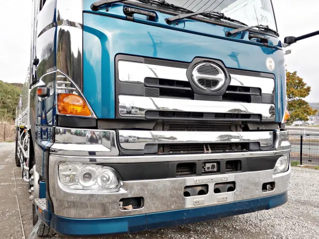 日野 プロフィア ADG-FR1EXYA(6x2)の写真5