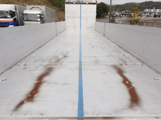 日野 プロフィア ADG-FR1EXYA(6x2)の写真16