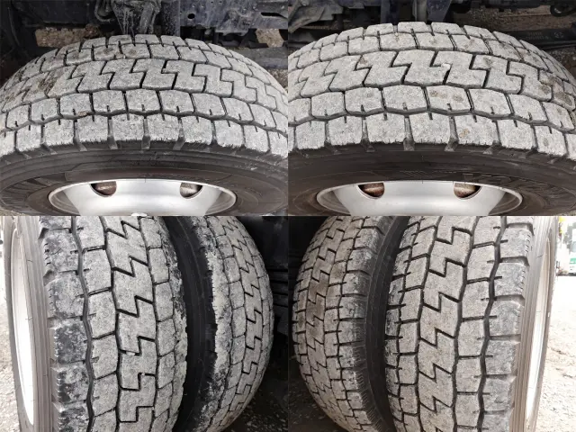 日野 プロフィア ADG-FR1EXYA(6x2)の写真17