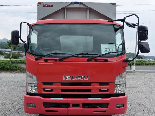 いすゞ フォワード SKG-FSR90S2(2WD)の写真3