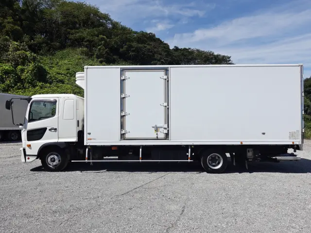 日野 レンジャー 2KG-FD2ABG(2WD)の写真9