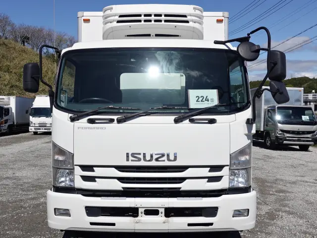 いすゞ フォワード LKG-FTR90T2(2WD)の写真3