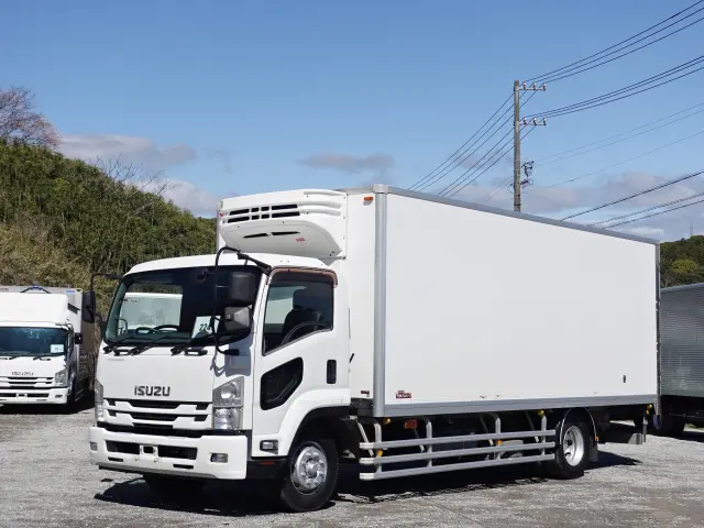 いすゞ フォワード LKG-FTR90T2(2WD)の写真27