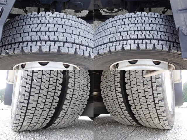 いすゞ フォワード LKG-FTR90T2(2WD)の写真18