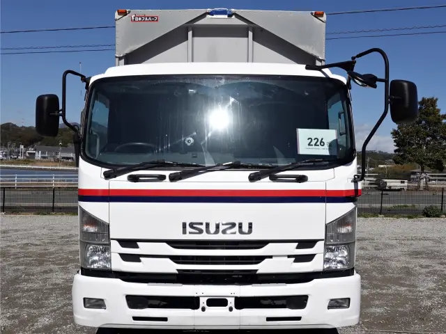 いすゞ フォワード TKG-FRR90T2(2WD)の写真3