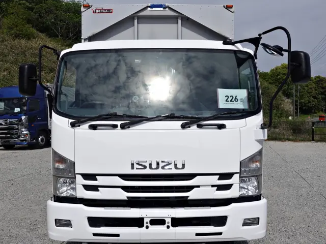 いすゞ フォワード TKG-FRR90T2(2WD)の写真3