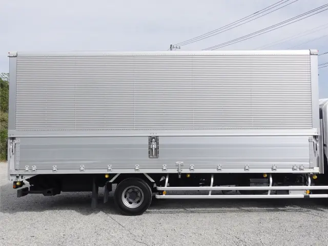 いすゞ フォワード TKG-FRR90T2(2WD)の写真8