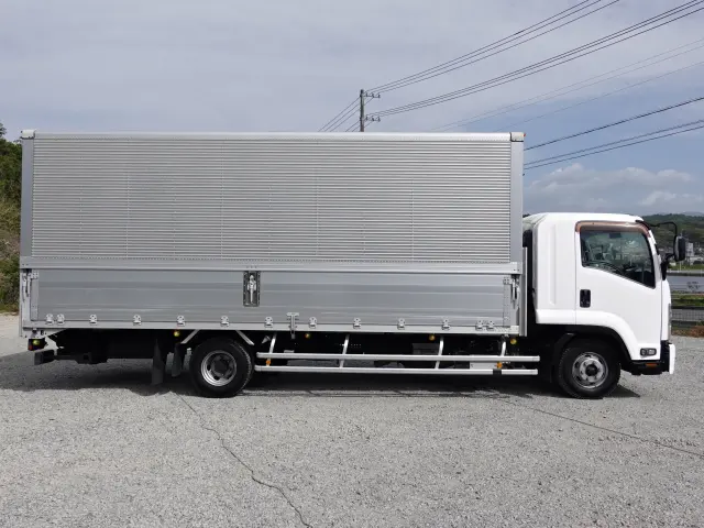 いすゞ フォワード TKG-FRR90T2(2WD)の写真9