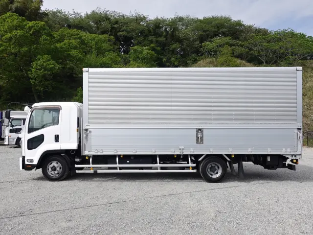 いすゞ フォワード TKG-FRR90T2(2WD)の写真12