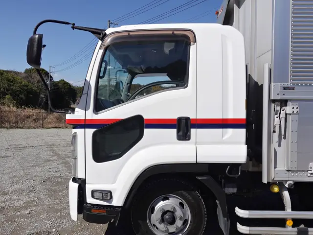 いすゞ フォワード TKG-FRR90T2(2WD)の写真13