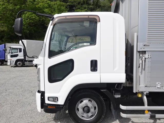 いすゞ フォワード TKG-FRR90T2(2WD)の写真14