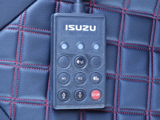 いすゞ フォワード TKG-FRR90T2(2WD)の写真26