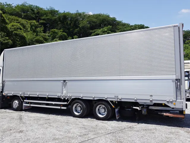 いすゞ ギガ LKG-CYJ77A(8x4)の写真10