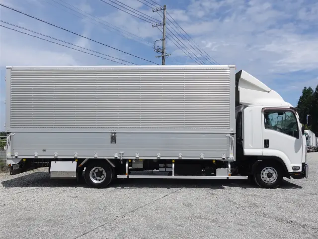 いすゞ フォワード 2RG-FRR90T2(2WD)の写真5