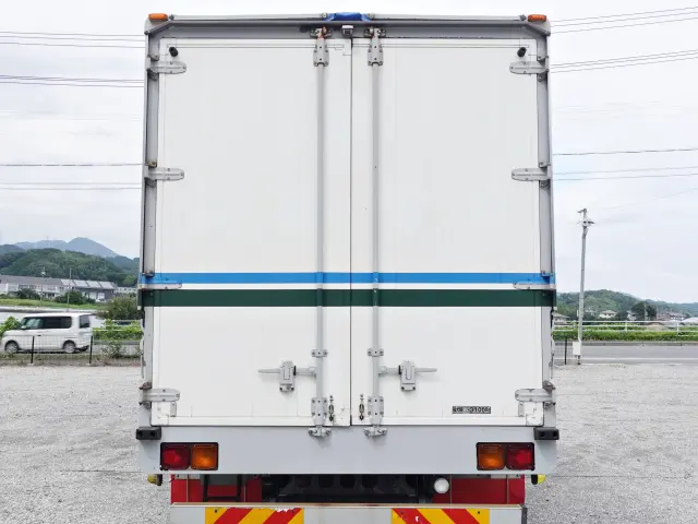 いすゞ フォワード TKG-FRR90S2(2WD)の写真7