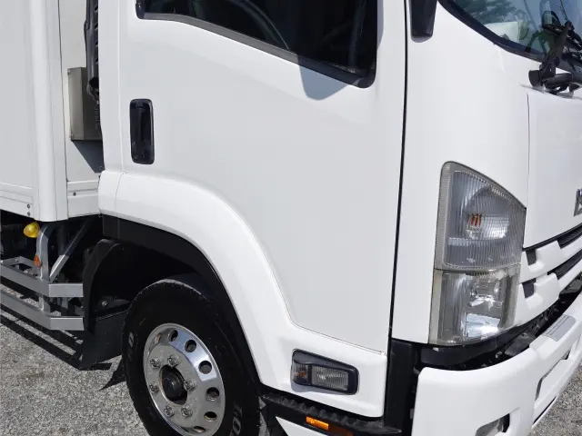 いすゞ フォワード TKG-FRR90T2(2WD)の写真6