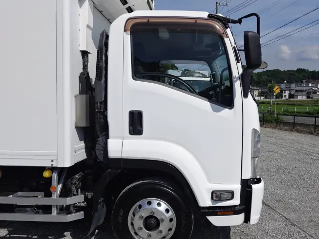 いすゞ フォワード TKG-FRR90T2(2WD)の写真7